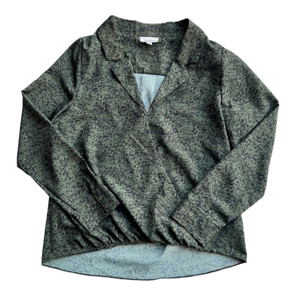 Evereve Allison Joy Camouflage Long Sleeve Top Size Medium